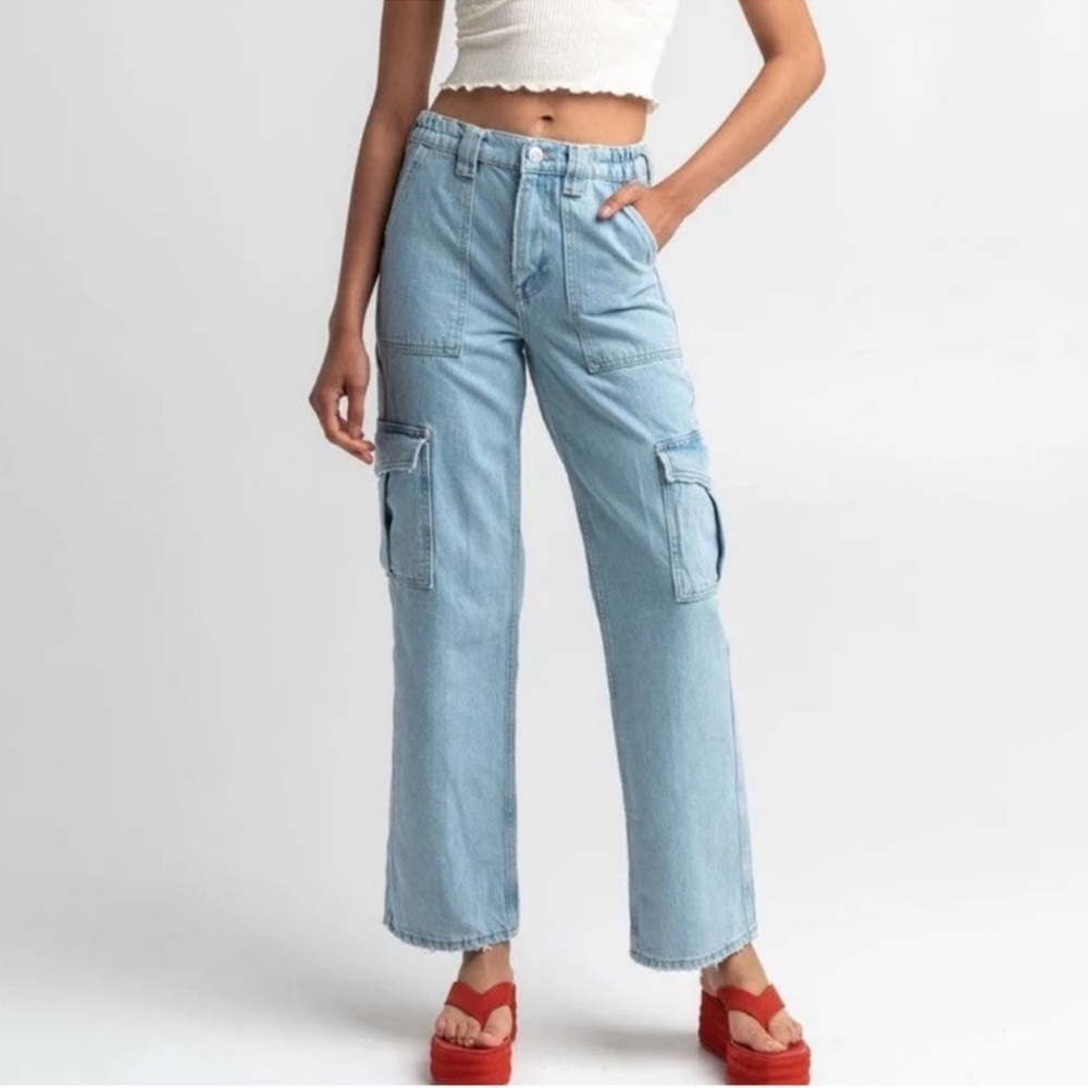BDG Urban Outfitters High Rise Cargo Jeans | Size 28 Light Wash Straight Leg Y2K